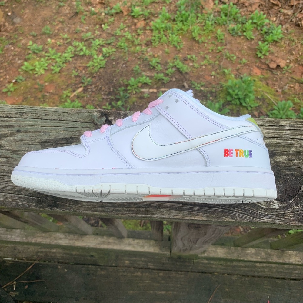 Nike SB Dunk Low BE TRUE Sz 9 mens / 10.5 women - Picture 8 of 13
